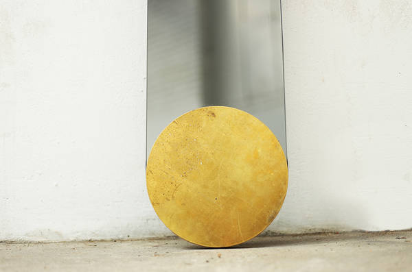 ekdesign-leather-and-brass-mirror-04
