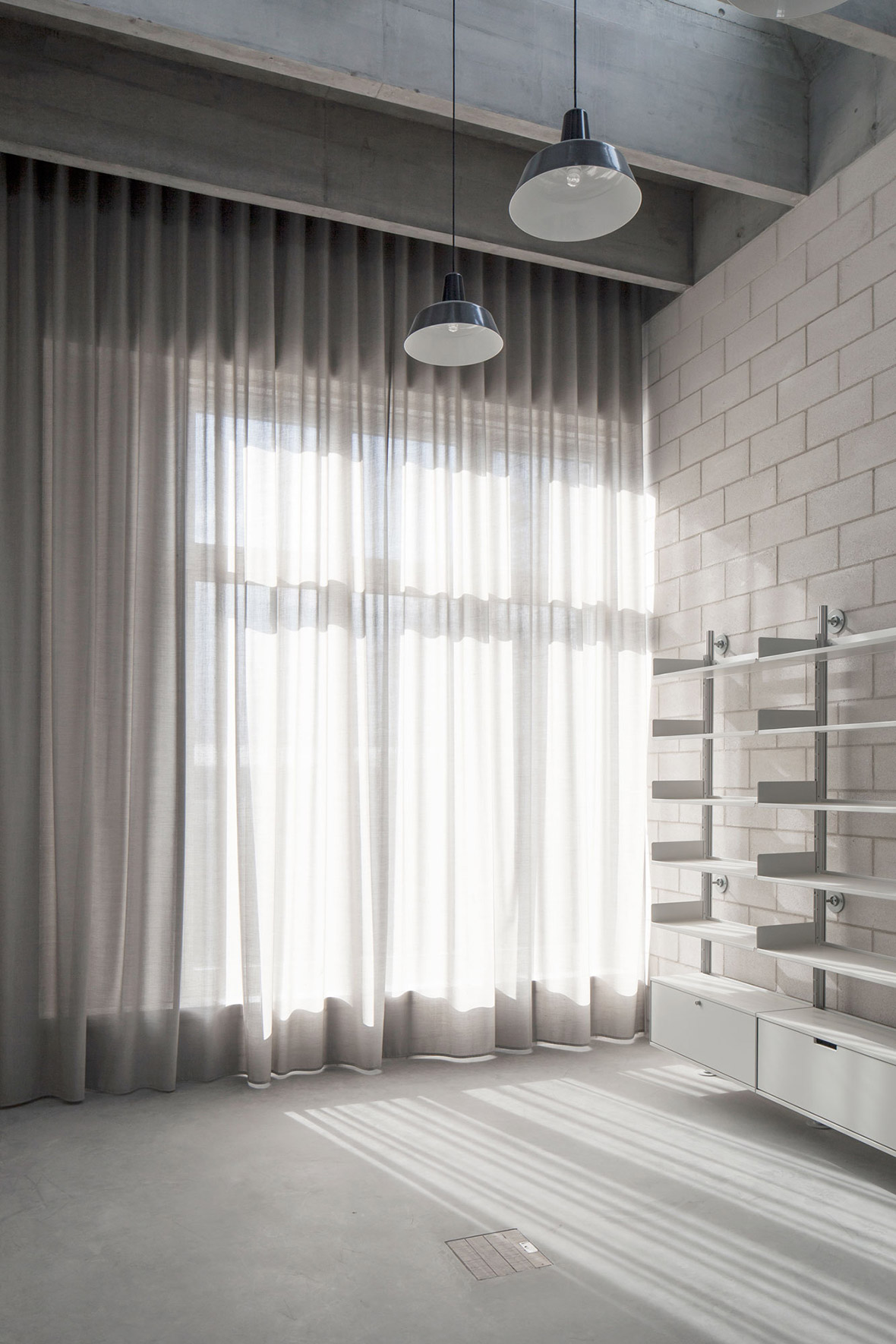Juergen-Teller-Studio-6a-architects-08